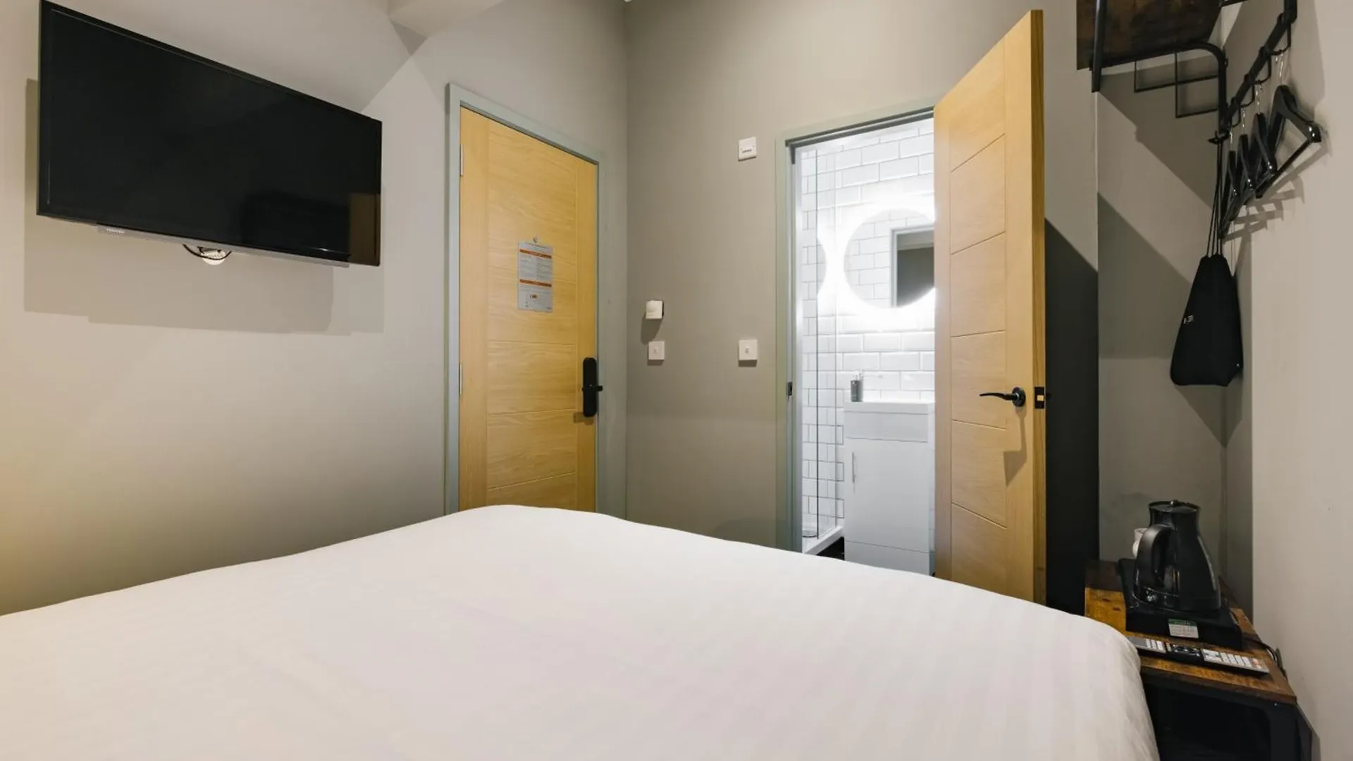 Tower Bridge Road Rooms London 3*,  Großbritannien